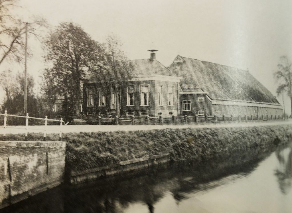 De boerderij in 1939 (foto Pastoor)
