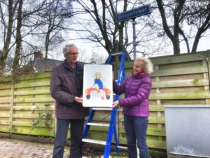 Het nieuwe verkeersbord aan het begin van de Dorpstraat in Oosterwijtwerd