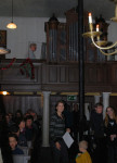 volle kerk kerstviering 2015