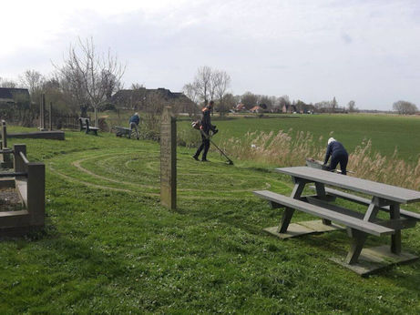werkzaamheden op het kerkhof